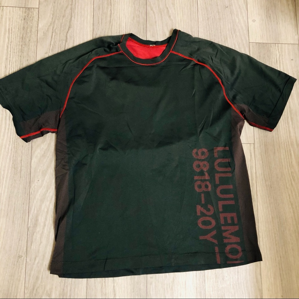 Lululemon mens red and grey shirt